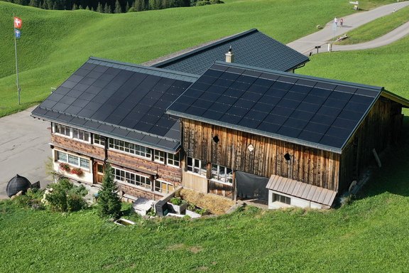 Solarplatten von 3S Swiss Solar Solutions